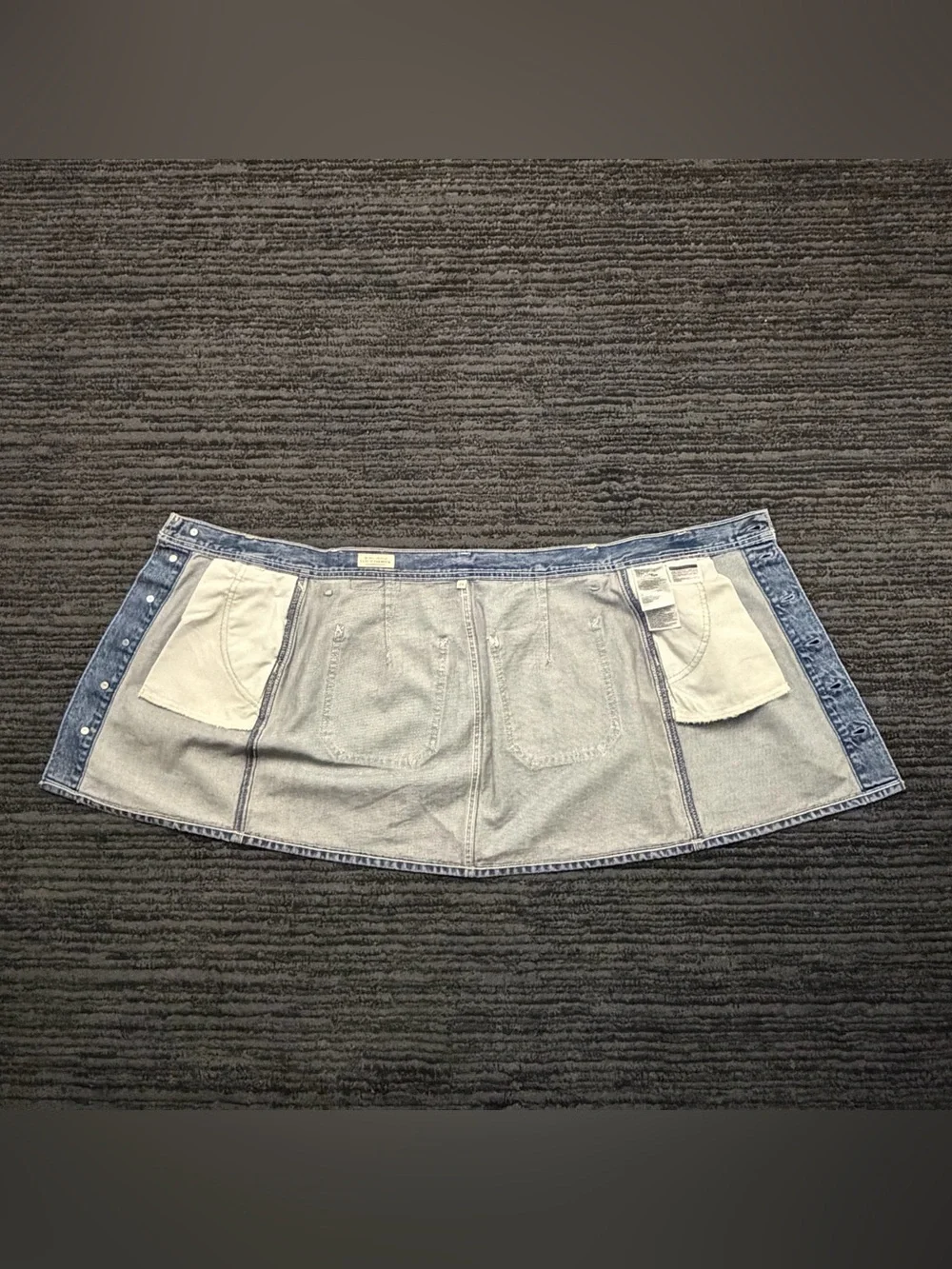 Levi’s Button Front Medium Wash Denim Mini Skirt with Front Pockets